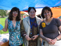 Mary, Olga Thompson and Wendy Wong Books in the Park